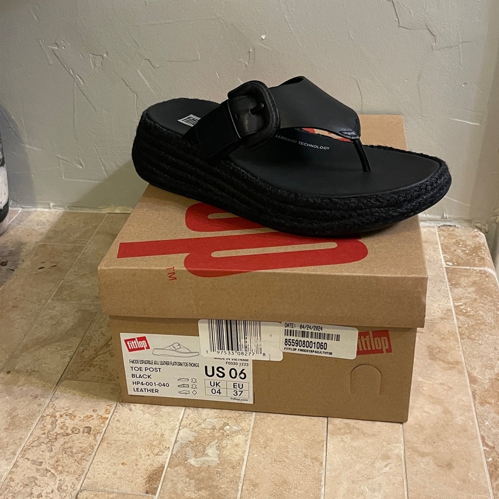 NWT -  Fitflop Womens F-Mode Espadrille Black Adjustable Thong Sandals |  US 6 - Picture 4 of 5